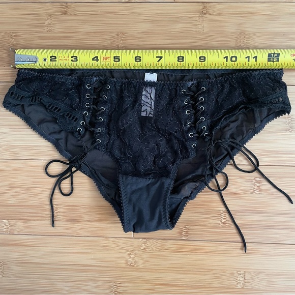 Vtg Victoria’s Secret Lace Up Panty - Picture 10 of 13
